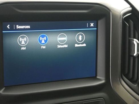 Used 2022 Chevrolet Silverado 1500 Custom w/ Safety Confidence Package image 27