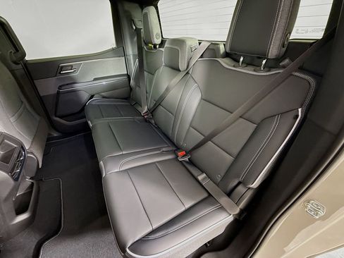 New 2026 GMC Sierra EV Elevation w/ LPO, Elevation Dark Package image 27