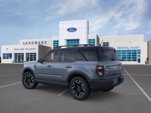 Used 2024 Ford Bronco Sport Outer Banks w/ Tech Package AWD/4WD image 4