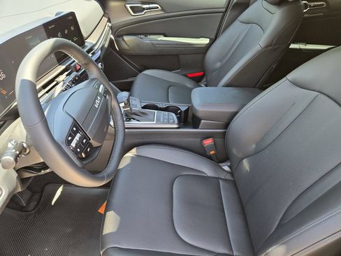 New 2026 Kia Sportage EX FWD image 10