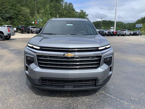 New 2026 Chevrolet Traverse LT w/ Driver Confidence Package image 5