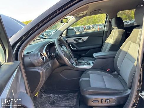 Used 2023 Chevrolet Blazer LT w/ Convenience Package FWD image 2