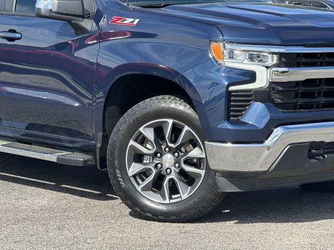 Used 2022 Chevrolet Silverado 1500 LT image 13