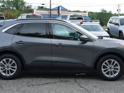 Used 2021 Ford Escape SE w/ Convenience Package AWD/4WD image 4