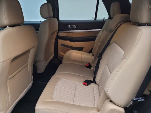 Used 2017 Ford Explorer 4WD image 18