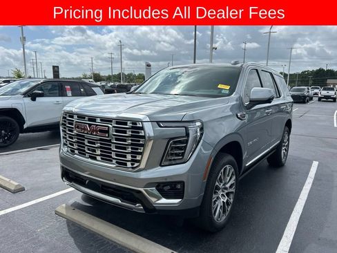 Used 2026 GMC Yukon Denali w/ Sun & Power Step Package AWD/4WD image 13