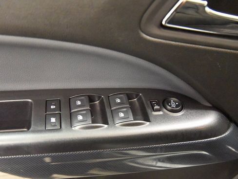 Used 2021 Chevrolet Colorado Z71 w/ Safety Package image 15