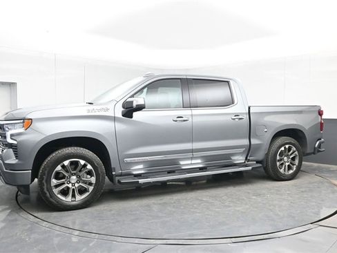 Used 2023 Chevrolet Silverado 1500 High Country w/ Technology Package image 11