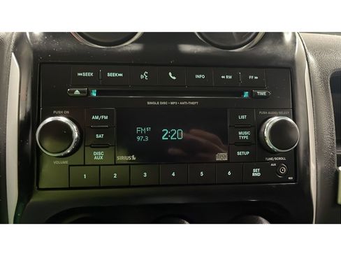 Used 2017 Jeep Compass Latitude AWD/4WD image 13