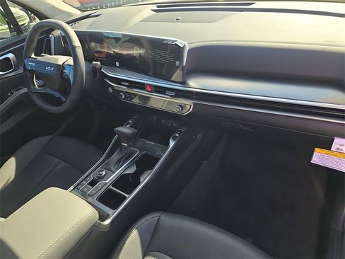 New 2026 Kia Sorento S image 13