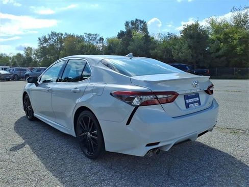 Used 2023 Toyota Camry XSE image 6