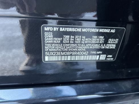 Used 2023 BMW X7 xDrive40i w/ Executive Package image 30