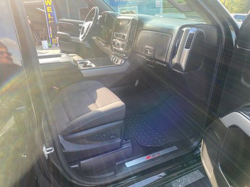 Used 2018 Chevrolet Silverado 1500 LT w/ All Star Edition image 22