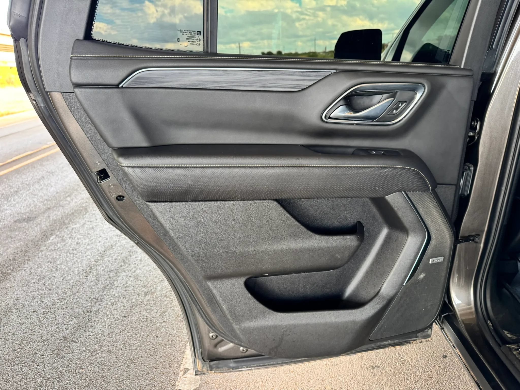 Used 2021 GMC Yukon SLT w/ SLT Luxury Plus Package AWD/4WD image 20