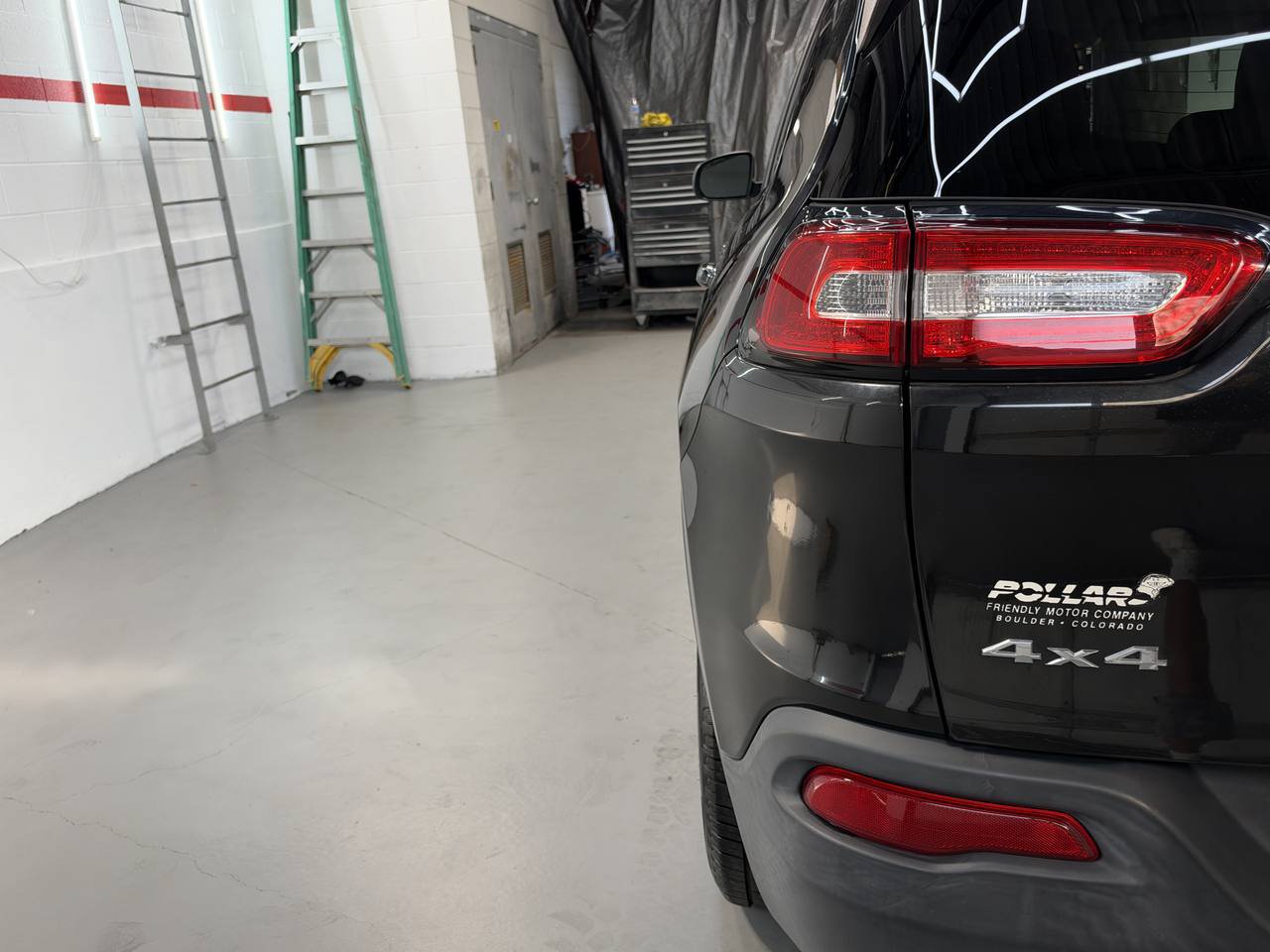 Used 2015 Jeep Cherokee Latitude AWD/4WD image 8