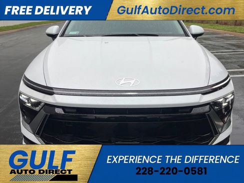 Used 2026 Hyundai Sonata SEL FWD image 2