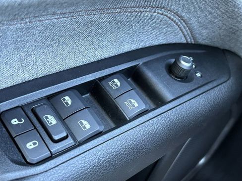 Used 2022 Jeep Compass Latitude image 11