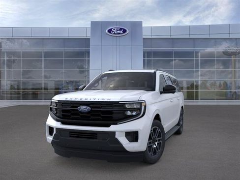 New 2026 Ford Expedition Max Active AWD/4WD image 2