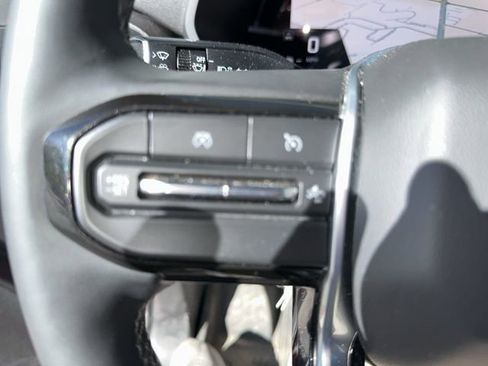 Used 2025 Chevrolet Colorado Trail Boss image 17