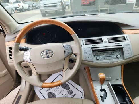 Used 2005 Toyota Avalon Limited image 4