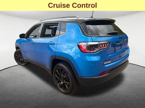 Used 2023 Jeep Compass Latitude w/ Convenience Group AWD/4WD image 10