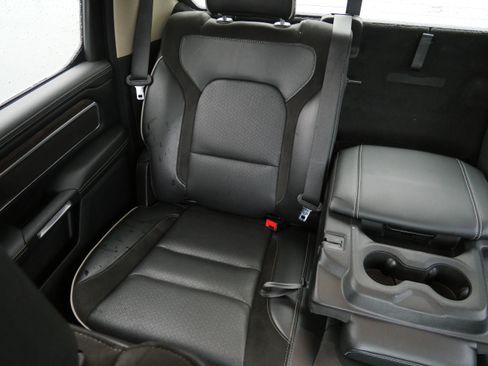 Used 2020 RAM 1500 Laramie AWD/4WD image 12