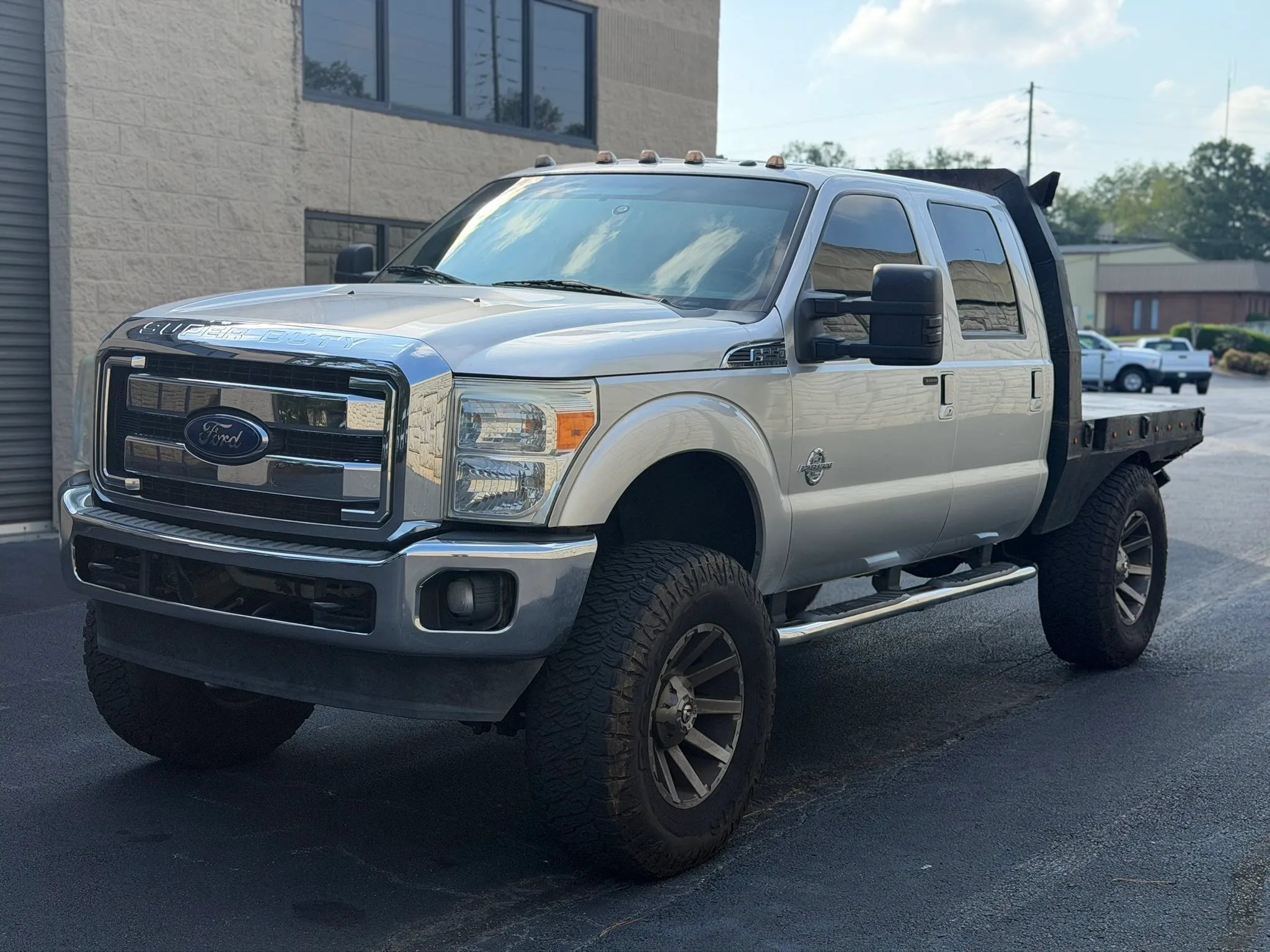 Used 2015 Ford F250 Lariat w/ Lariat Interior Package AWD/4WD image 2