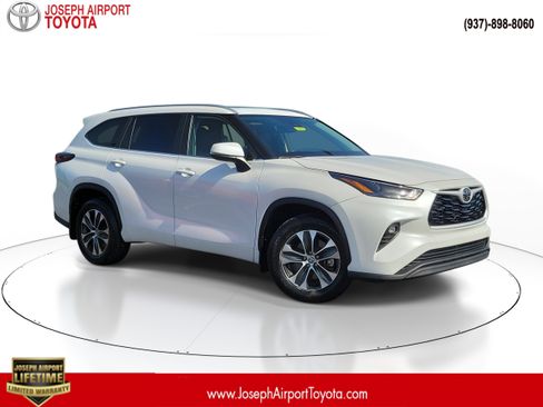 Used 2026 Toyota Highlander XLE AWD/4WD image 1