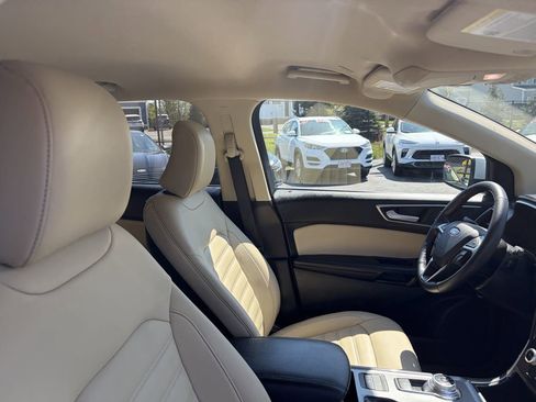 Used 2021 Ford Edge SEL w/ Cargo Accessory Package AWD/4WD image 29