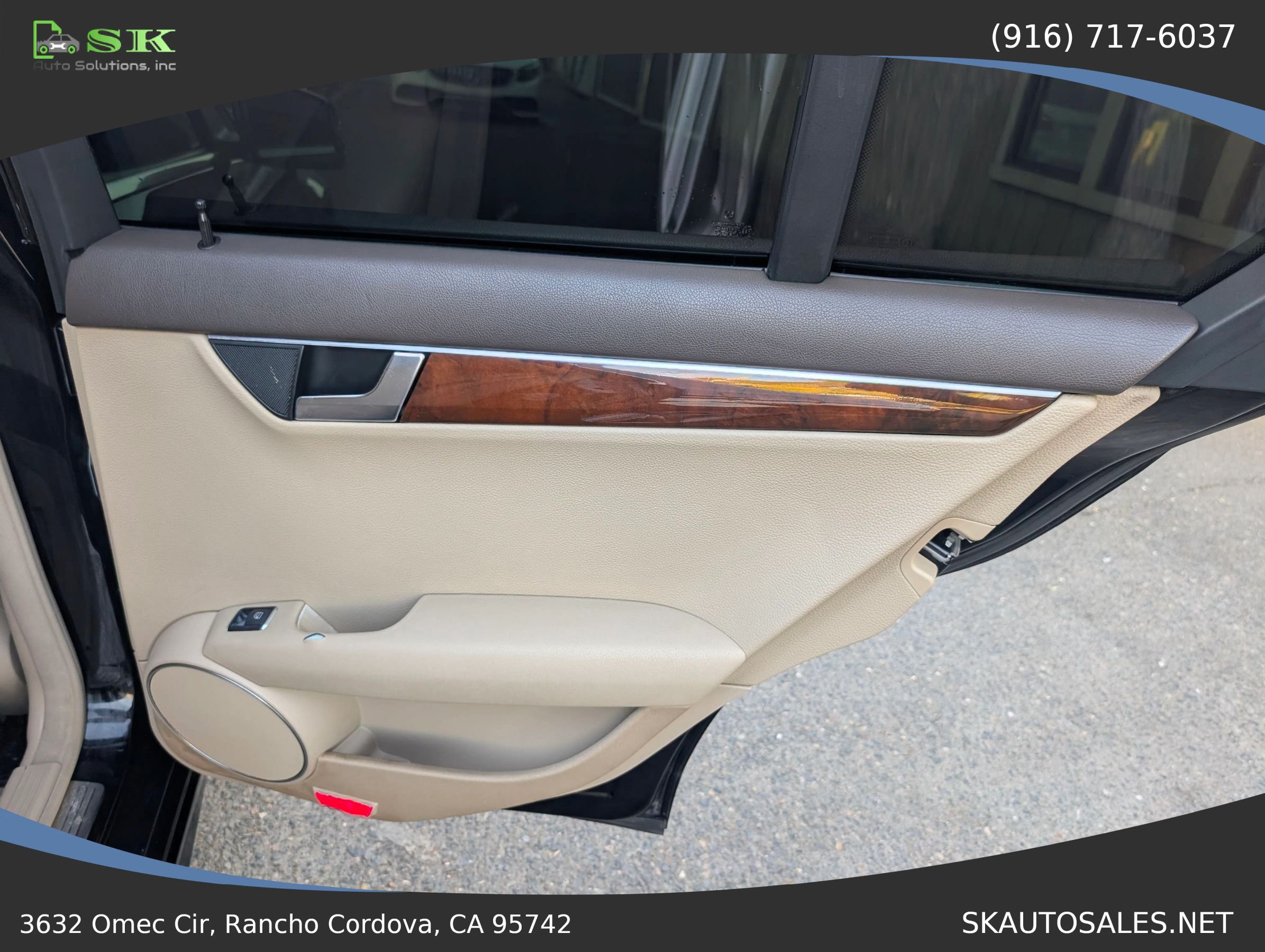 Used 2012 Mercedes-Benz C 250 Sedan image 33