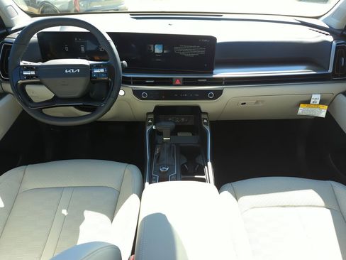 New 2026 Kia Sorento S FWD image 12