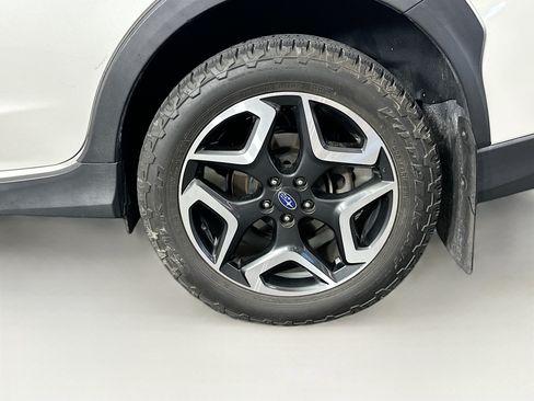 Used 2019 Subaru Crosstrek 2.0i Limited w/ Moonroof Package w/Navigation AWD/4WD image 11