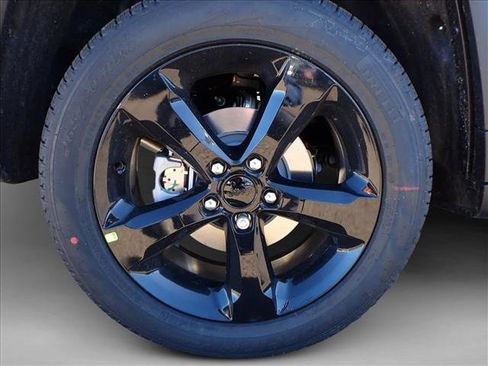 New 2026 Jeep Grand Cherokee Limited image 7