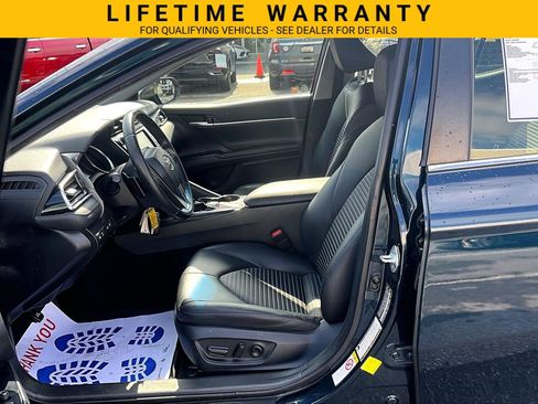 Used 2018 Toyota Camry SE FWD image 21