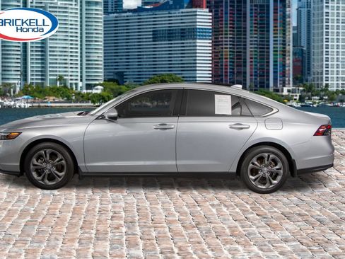 Used 2024 Honda Accord EX image 4
