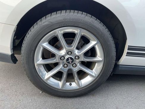 Used 2011 Ford Mustang Premium w/ 202A Rapid Spec Order Code image 5