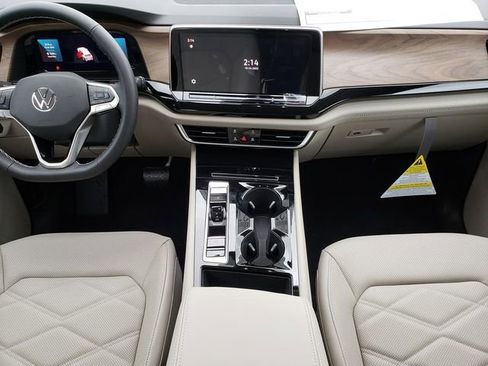 New 2026 Volkswagen Atlas SE image 8