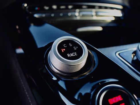 Used 2018 Mercedes-Benz AMG GT R image 20