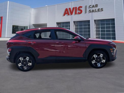 Used 2025 Hyundai Kona SEL FWD image 5