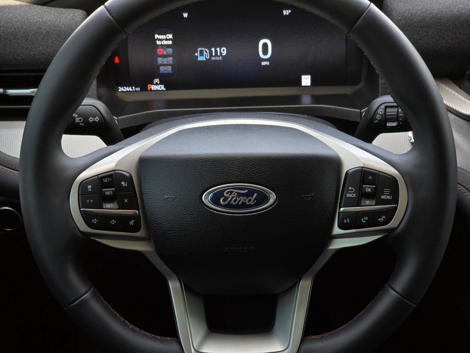 Used 2025 Ford Explorer Active RWD image 14