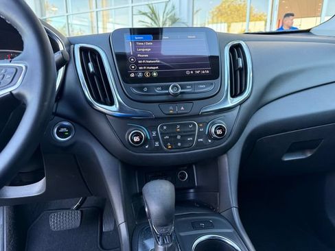 Used 2024 Chevrolet Equinox LT FWD image 17