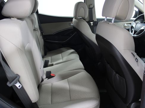 Used 2018 Hyundai Santa Fe Sport w/ 2.4L Value Package 02 FWD image 21