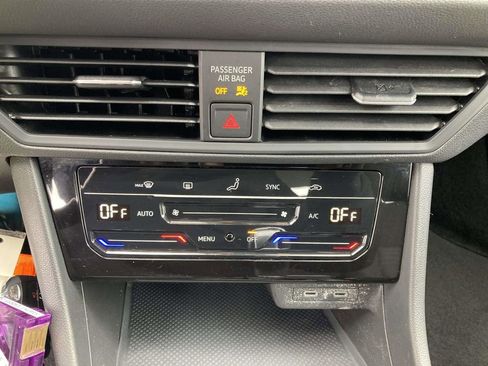 Used 2025 Volkswagen Jetta S FWD image 21