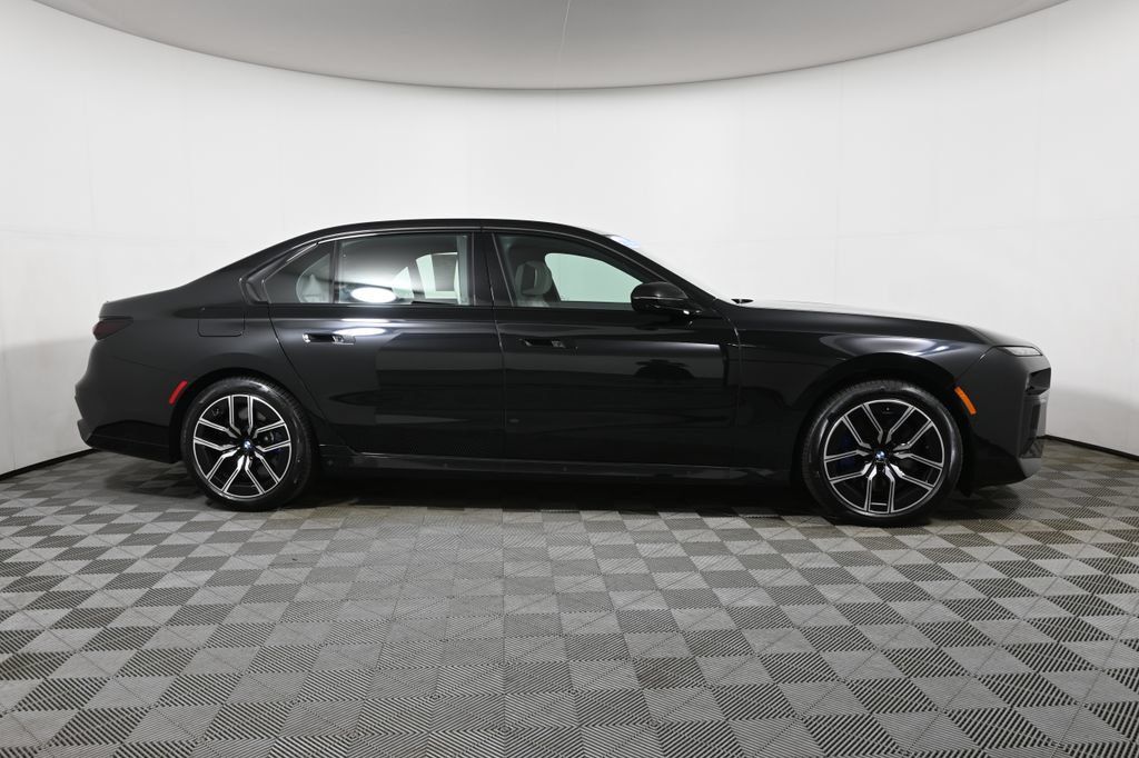 Certified 2023 BMW 760i xDrive w/ Executive Package AWD/4WD image 8