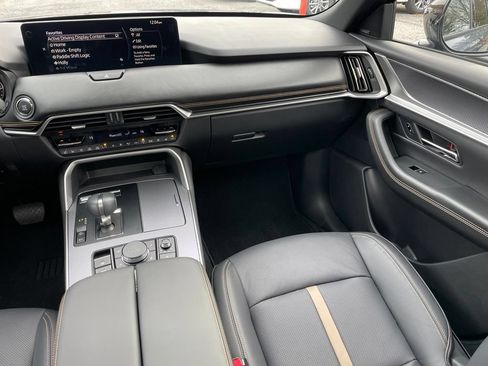 Certified 2025 MAZDA CX-70 Plug-In Hybrid w/ Premium Plus AWD/4WD image 11