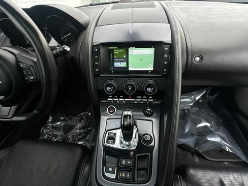 Used 2018 Jaguar F-TYPE R-Dynamic image 4