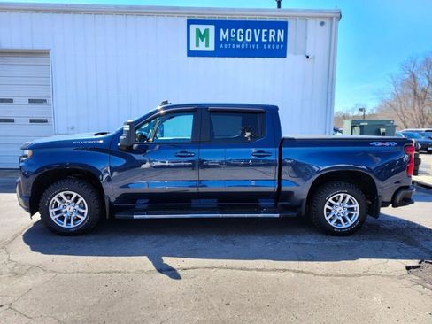 Used 2021 Chevrolet Silverado 1500 RST w/ Convenience Package II AWD/4WD image 2