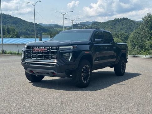 Used 2026 GMC Canyon AT4 w/ Technology Plus Package AWD/4WD image 22