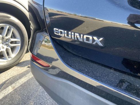 Used 2023 Chevrolet Equinox LT w/ Driver Convenience Package image 10