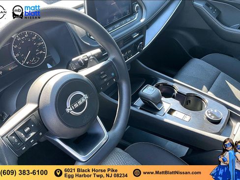 Certified 2024 Nissan Rogue SV AWD/4WD image 15